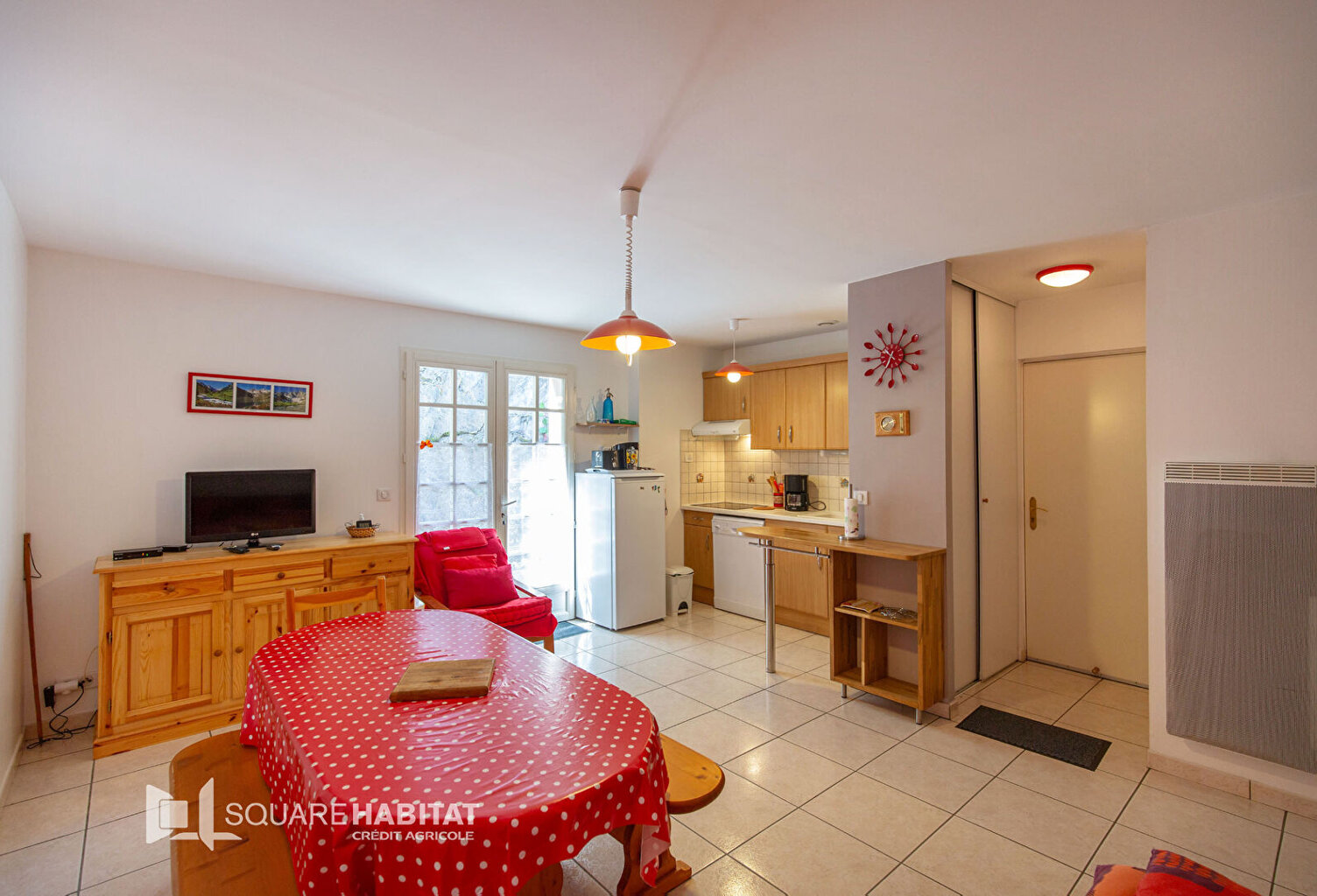 T3 AVEC TERRASSE ET PARKING COUVERT — photo 1