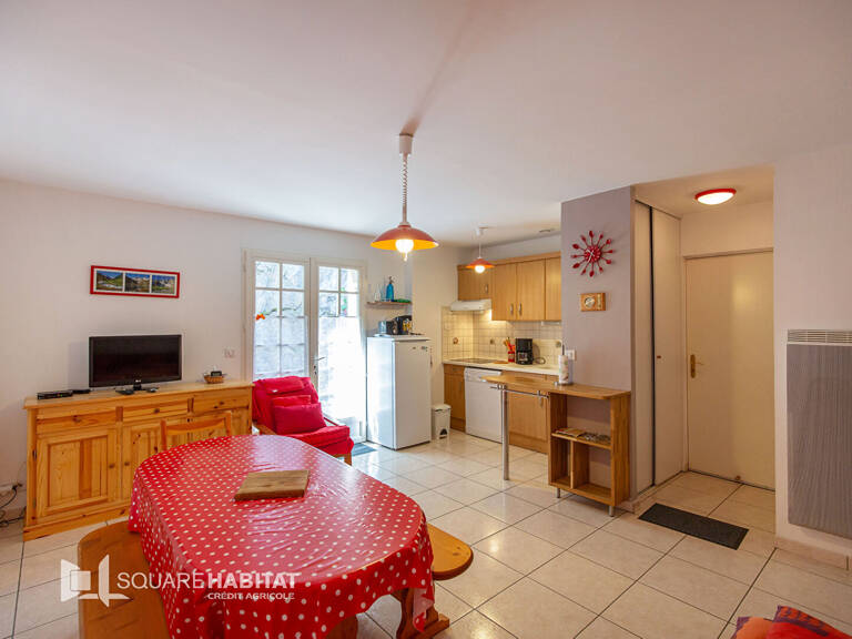 T3 AVEC TERRASSE ET PARKING COUVERT — photo 1