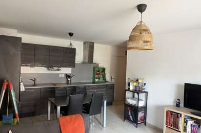 Appartement 3 pièces 890 €