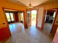 Maison familiale avec sous-sol complet - 3 chambres et garag — photo 2