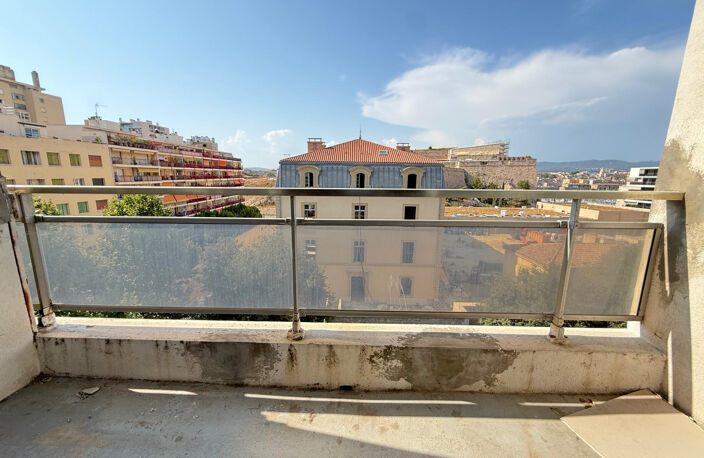 A VENDRE - APPARTEMENT T3 70m2 AVEC EXTERIEUR - Marseille 13 — photo 2
