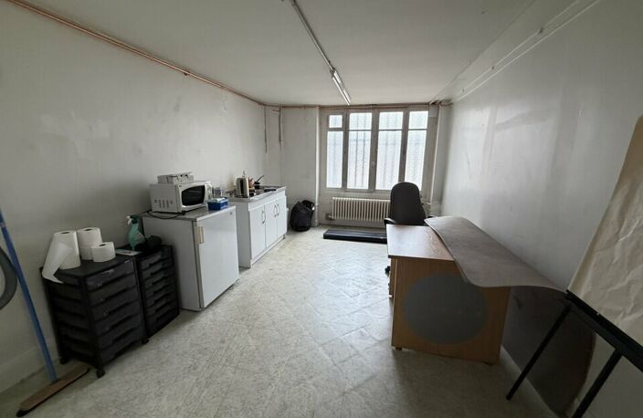LOCAL COMMERCIAL à LOUER — photo 4