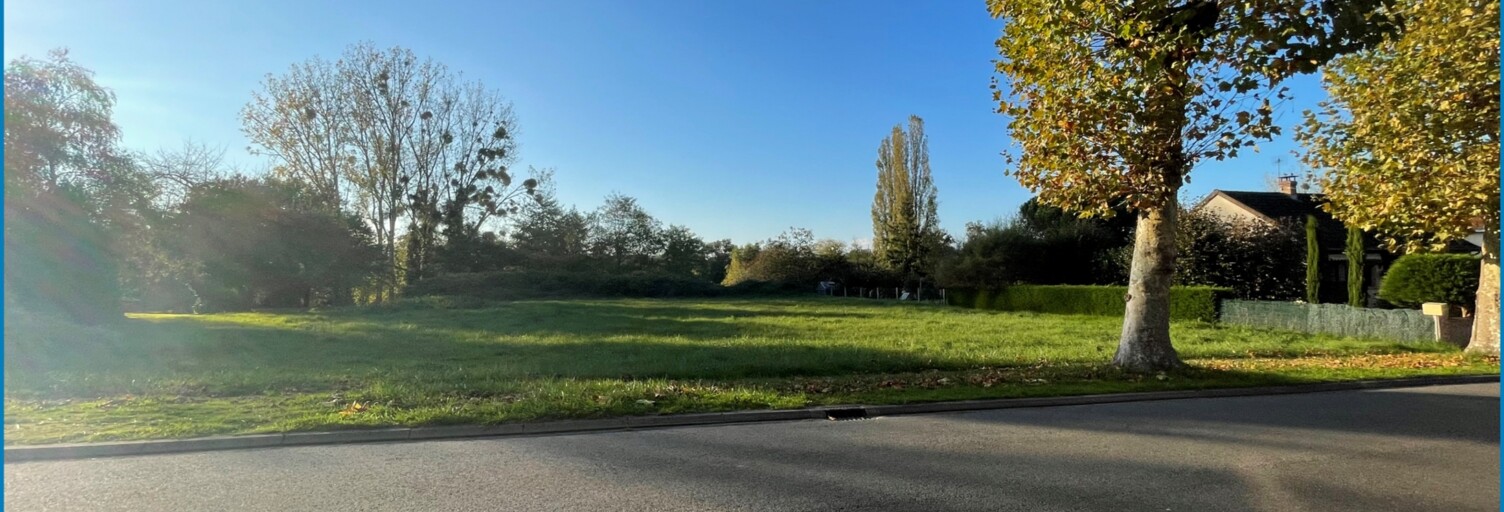 Terrain  2972 m² à vendre à Lurcy-Lévis (03320)