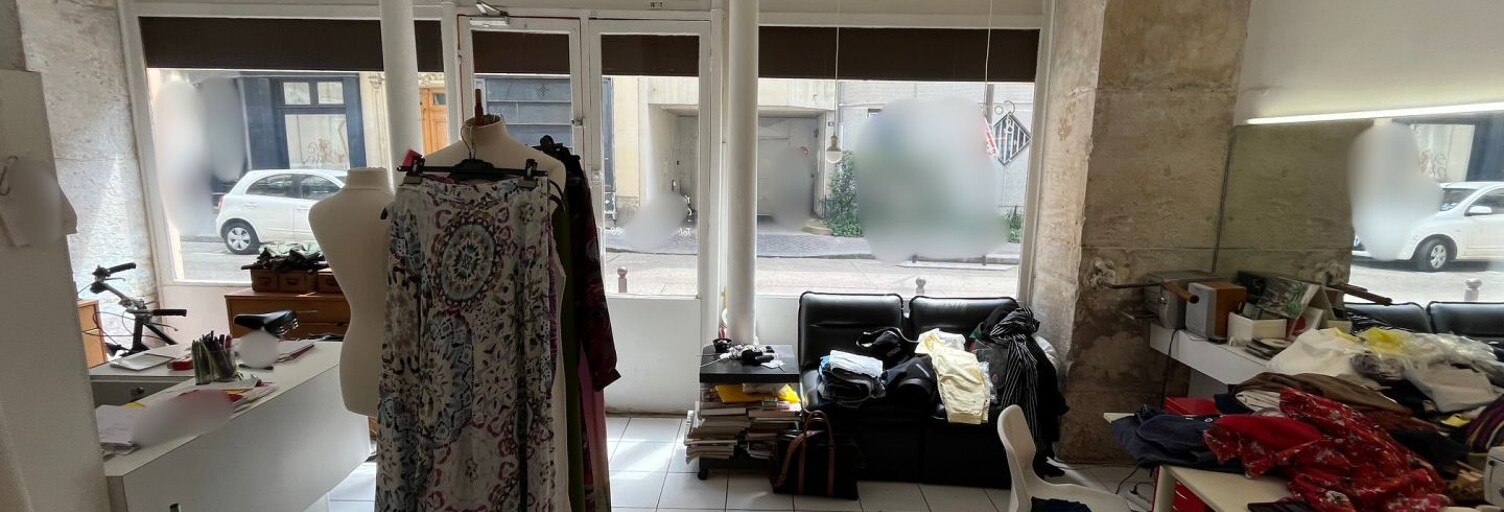 Commerce  27 m² à louer à Paris 15 (75015)