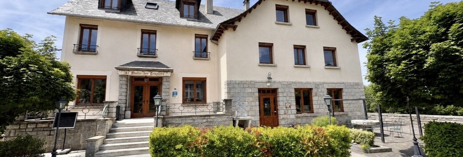Maison 27 Pièces 645 m² à vendre à Jabrun (15110)