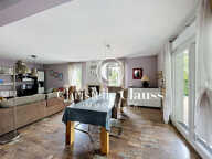 Maison Contemporaine avec Jardin et Terrasse — photo 3