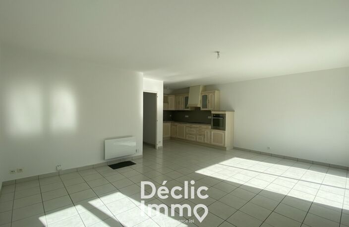 Maison mitoyenne de 92 m², 3 chambres, avec jardin clos  — photo 3