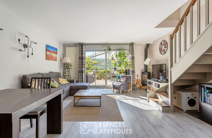 Duplex de caractère esprit loft avec terrasse — photo 2