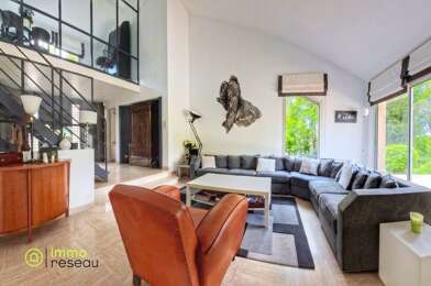 Maison 10 pièces 574750 €