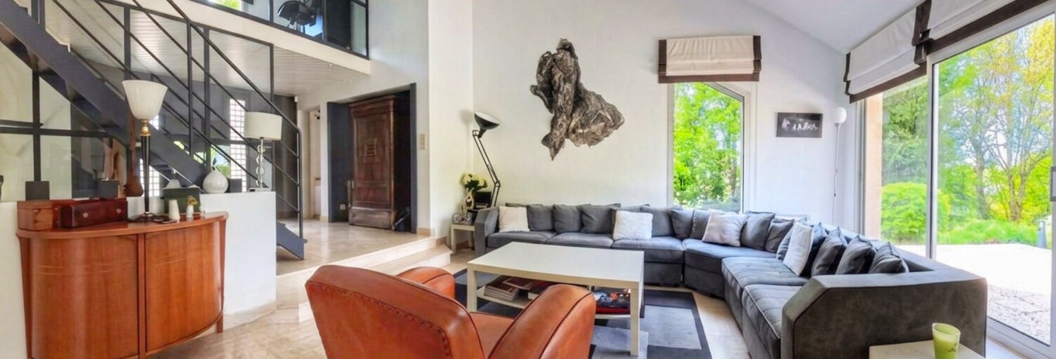 Maison 10 Pièces 240 m² à vendre à Chemillé-en-Anjou (49120)