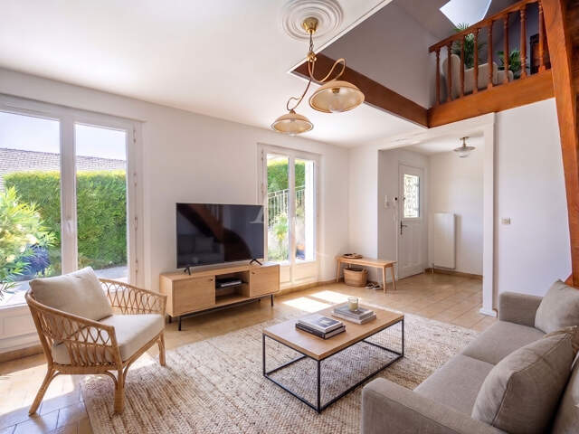 MAGNIFIQUE MAISON SECTEUR PAVILLONNAIRE ! — photo du bien