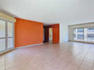 VENTE EN EXCLUSIVITE - SAINT-RAPHAËL - CENTRE-VILLE - APPARTEMENT 4 PIECES AVEC GARAGE — photo 3
