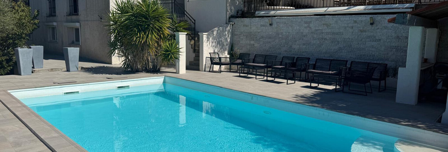 Maison 6 Pièces 200 m² à vendre à Gilette (06830)