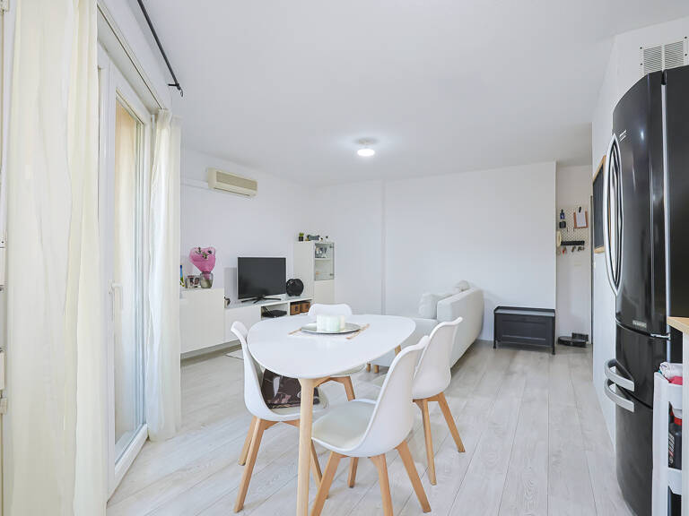 Appartement T3 rénové de 57m2 - Garage en sous-sol - Hyères — photo 1