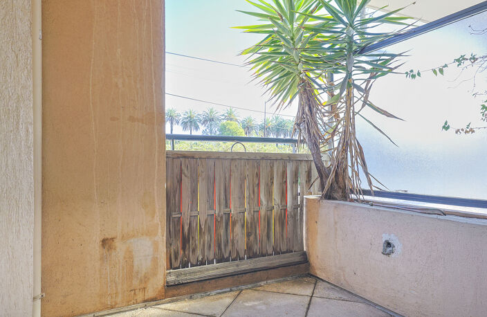 Appartement T3 rénové de 57m2 - Garage en sous-sol - Hyères — photo 3