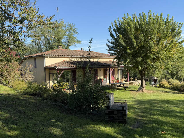 Maison de plain pied en campane — photo du bien