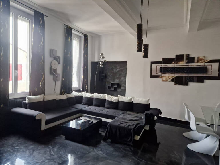 CASTELNAUDARY CENTRE VILLE BEL APPARTEMENT DE TYPE 3 DE 96 M2 LIBRE AU 1ER SEPTEMBRE 2026 — photo 1