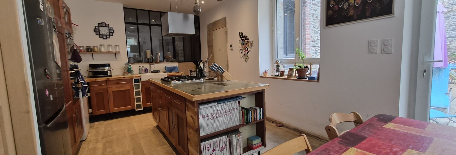 Maison 6 Pièces 190 m² à vendre à Fougères (35300)
