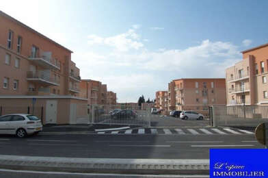 Appartement 3 pièces 740 €