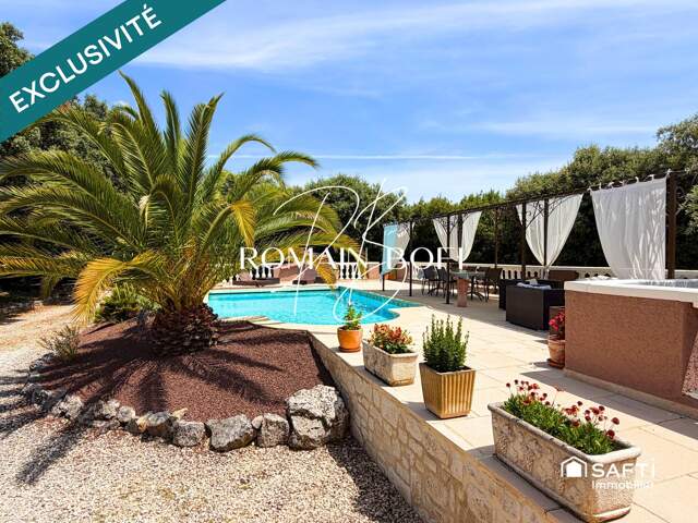 Maison 8 pièces de 242m2 sur 2000m2 de terrain avec piscine — photo du bien