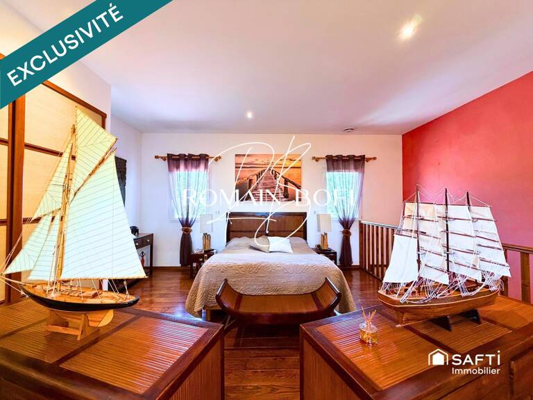 Maison 8 pièces de 242m2 sur 2000m2 de terrain avec piscine — photo 1