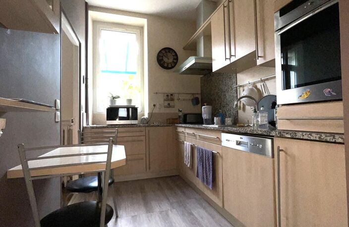 Maison 4 chambres, 2 bureaux, jardin, terrasse. — photo 2