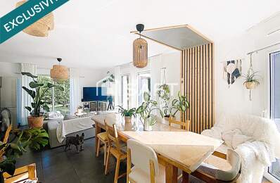 Maison récente de plain-pied avec 4 chambres, un jardin clos arboré et garage — photo du bien