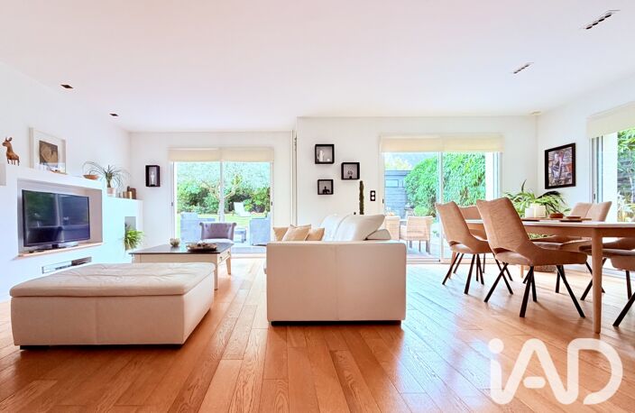 Vente Maison/villa 7 pièces — photo 2