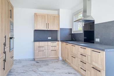 Appartement 4 pièces 280000 €