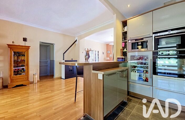 Vente Maison/villa 8 pièces — photo 4