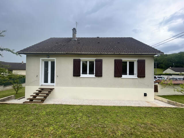 MAISON ENTIÈREMENT RENOVÉE — photo du bien
