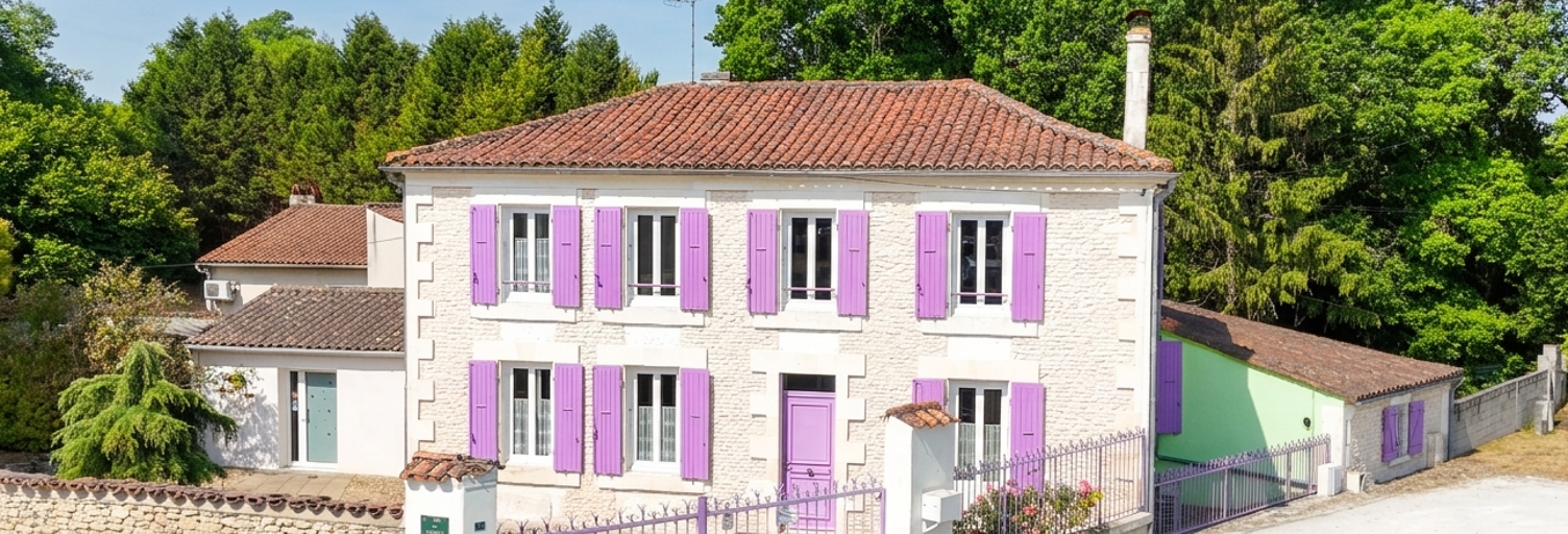 Maison 8 Pièces 214 m² à vendre à Gensac-la-Pallue (16130)