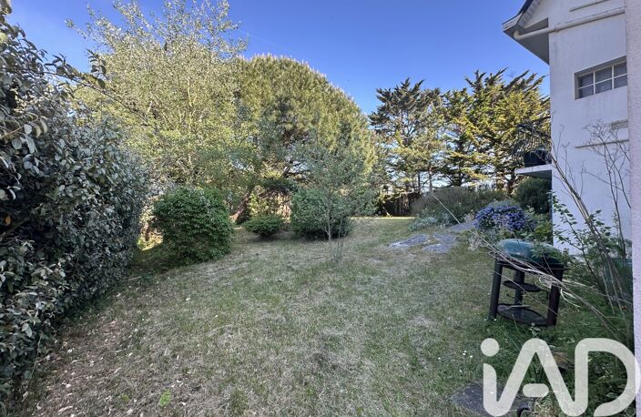 Vente Maison/villa 8 pièces — photo 2