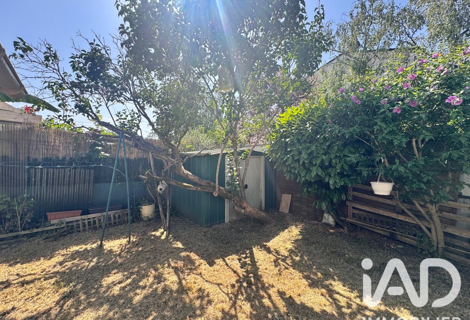 Vente Immeuble 93 m&sup2; — photo 1
