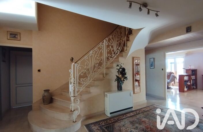 Vente Maison/villa 8 pièces — photo 4