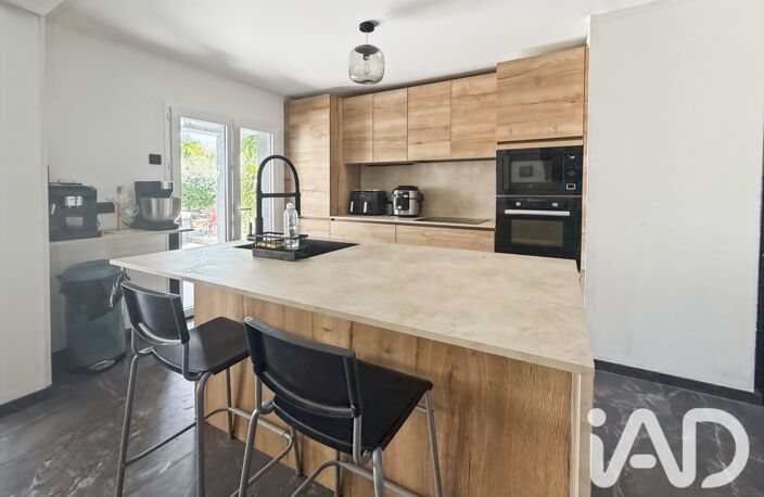 Vente Maison/villa 7 pièces — photo 2
