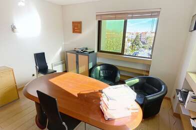 Commerce  148000 €