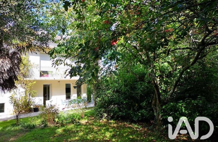Vente Maison/villa 8 pièces — photo 2
