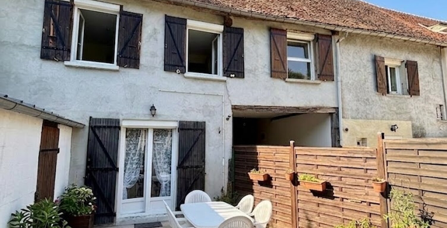 Vente Immeuble 144 m&sup2; — photo 1
