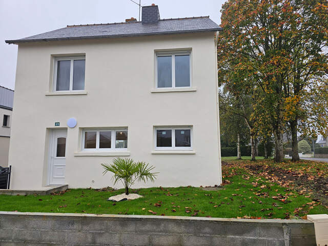 maison de ville, rénovée en totalité, proche commerces à pied — photo du bien