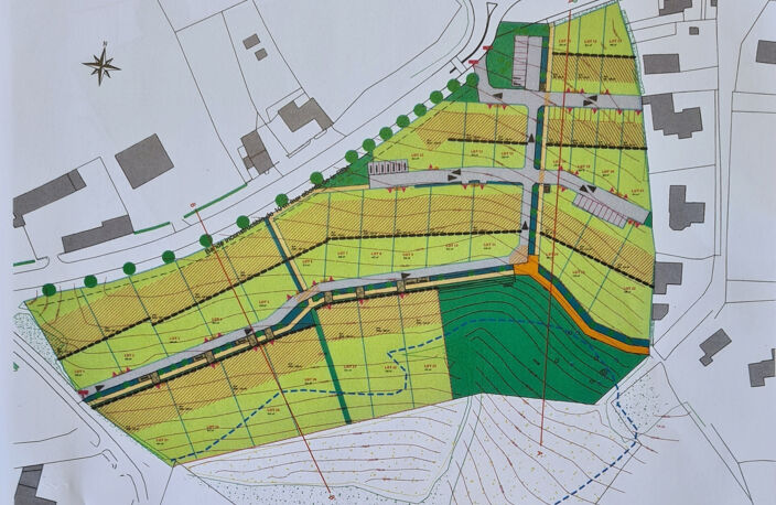 terrain constructible de 458 m2, vendu borné et viabilisé en eau, électricité. — photo 2
