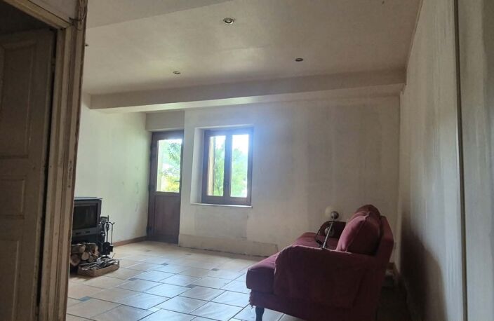 Vente Maison/villa 5 pièces — photo 2