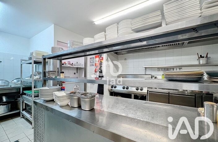 Vente Local commercial 100 m&sup2; — photo 3