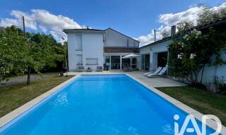 Maison 8 Pièces 215 m² à vendre à Mérignac (33700)