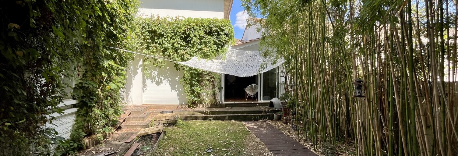 Maison 8 Pièces 215 m² à vendre à Mérignac (33700)