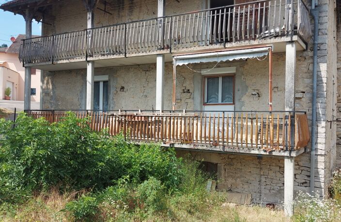Vente Maison/villa 8 pièces — photo 2