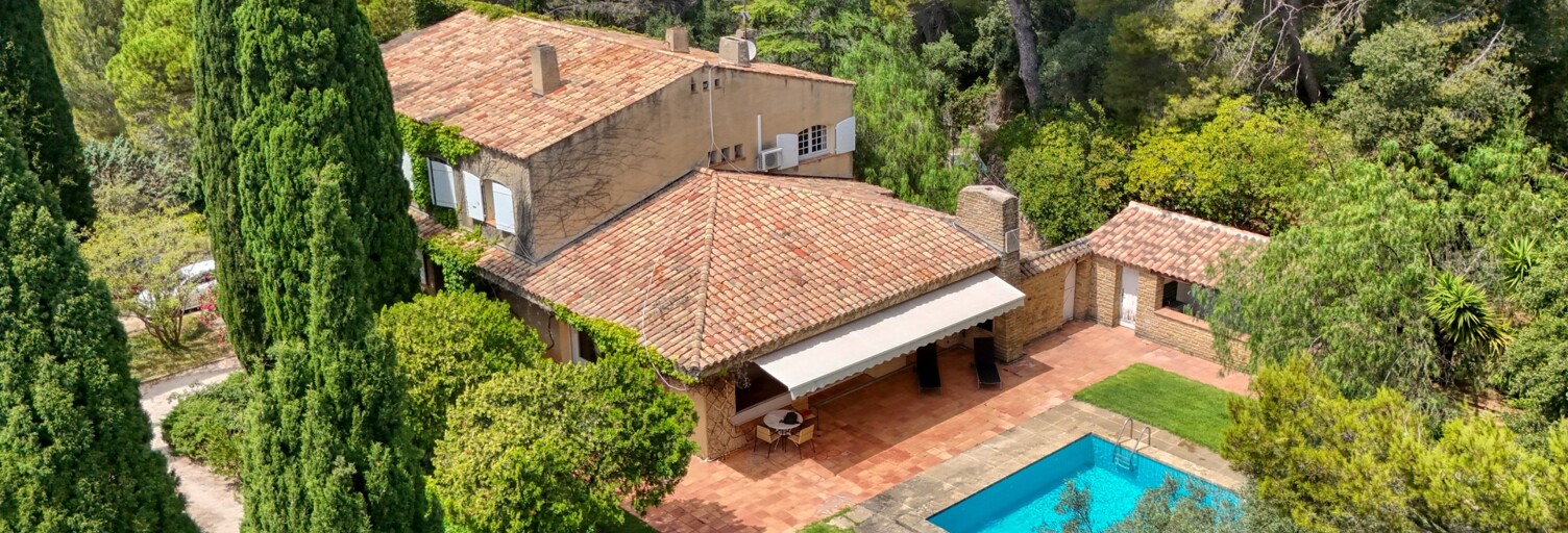 Maison 12 Pièces 383 m² à vendre à Sanary-sur-Mer (83110)