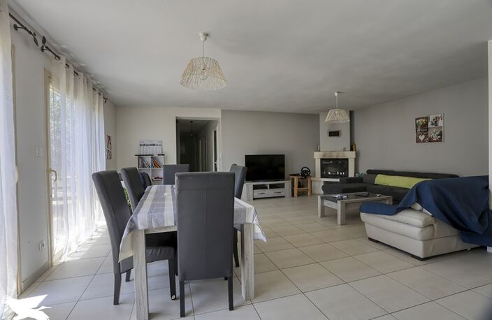 Contemporaine de 6 pièces principales — photo 3