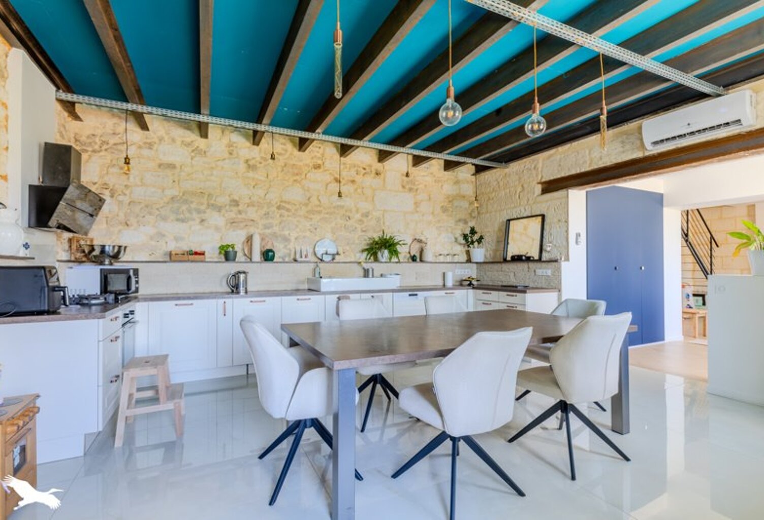 Maison de bourg de 8 pièces principales — photo 1