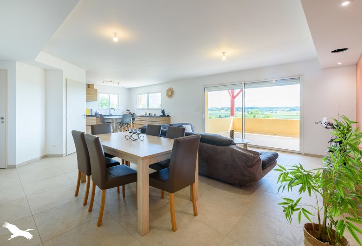 Contemporaine de 4 pièces principales — photo 1